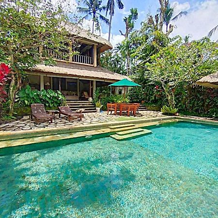 Villa Ria Sayan Ubud  Exterior photo